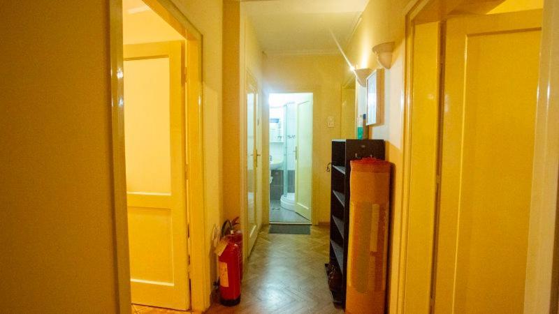 Private Cozy Room 1 With Shared Kitchen In Appartment, Downtown Belgrad Exterior foto